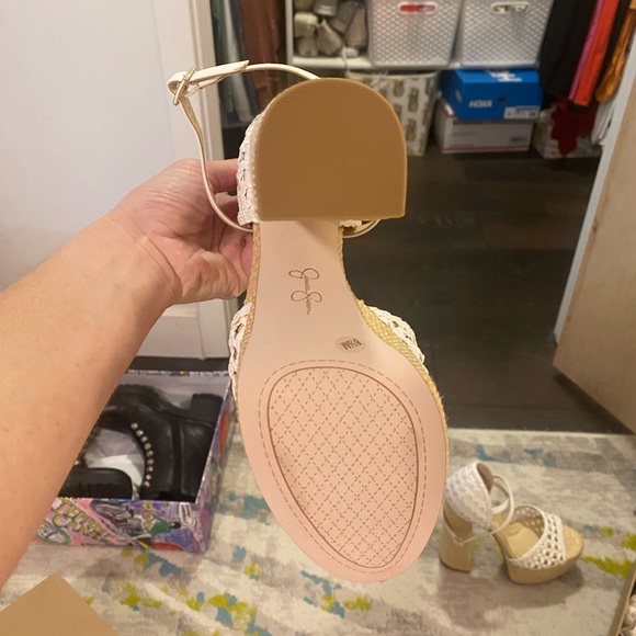 Jessica Simpson pumps - Picture 5 of 6